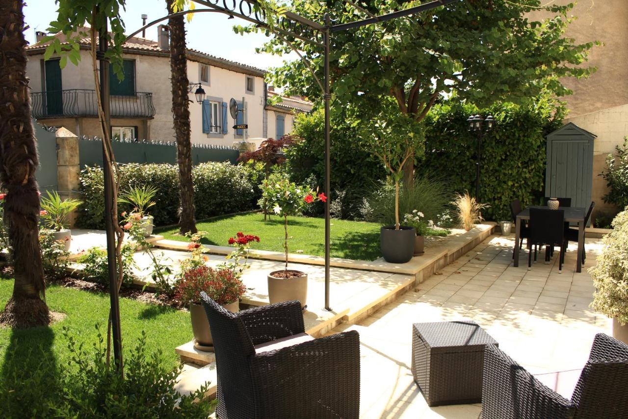 La Glycine Blanche Hotel Pomas Buitenkant foto